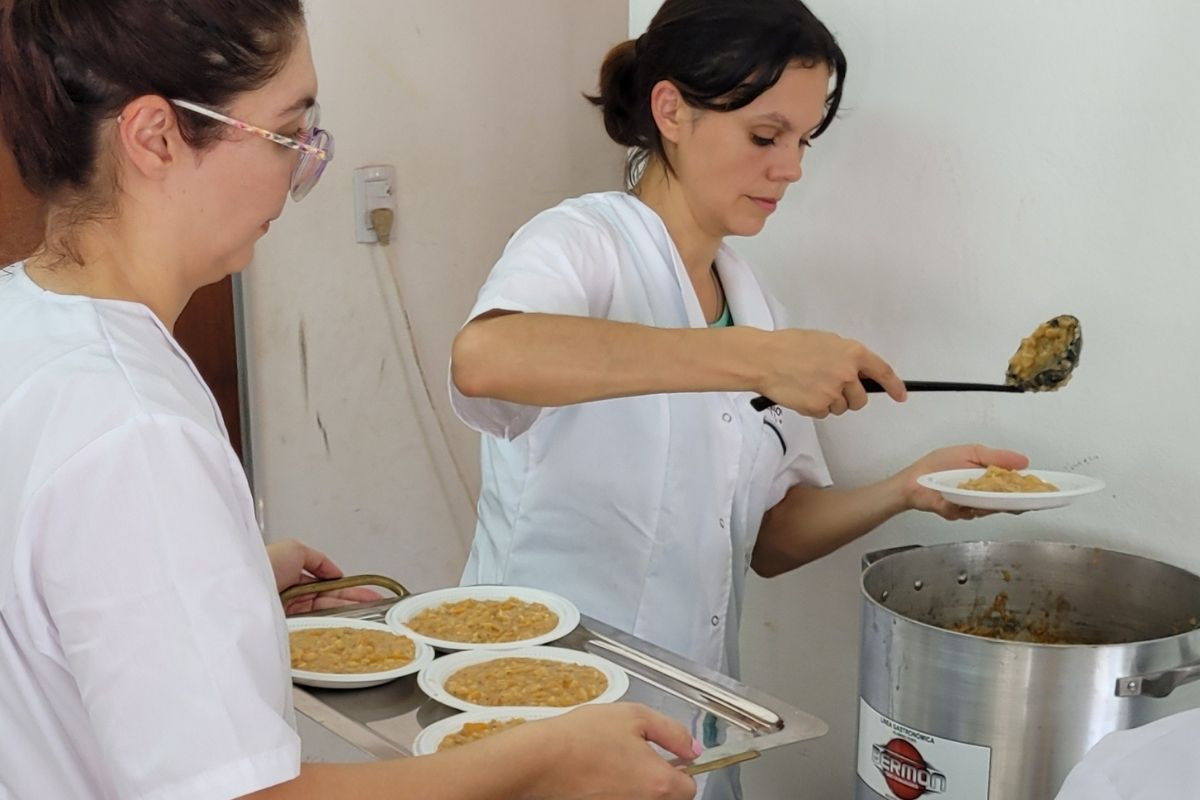 PREPARACIÓN DE ALMUERZOS